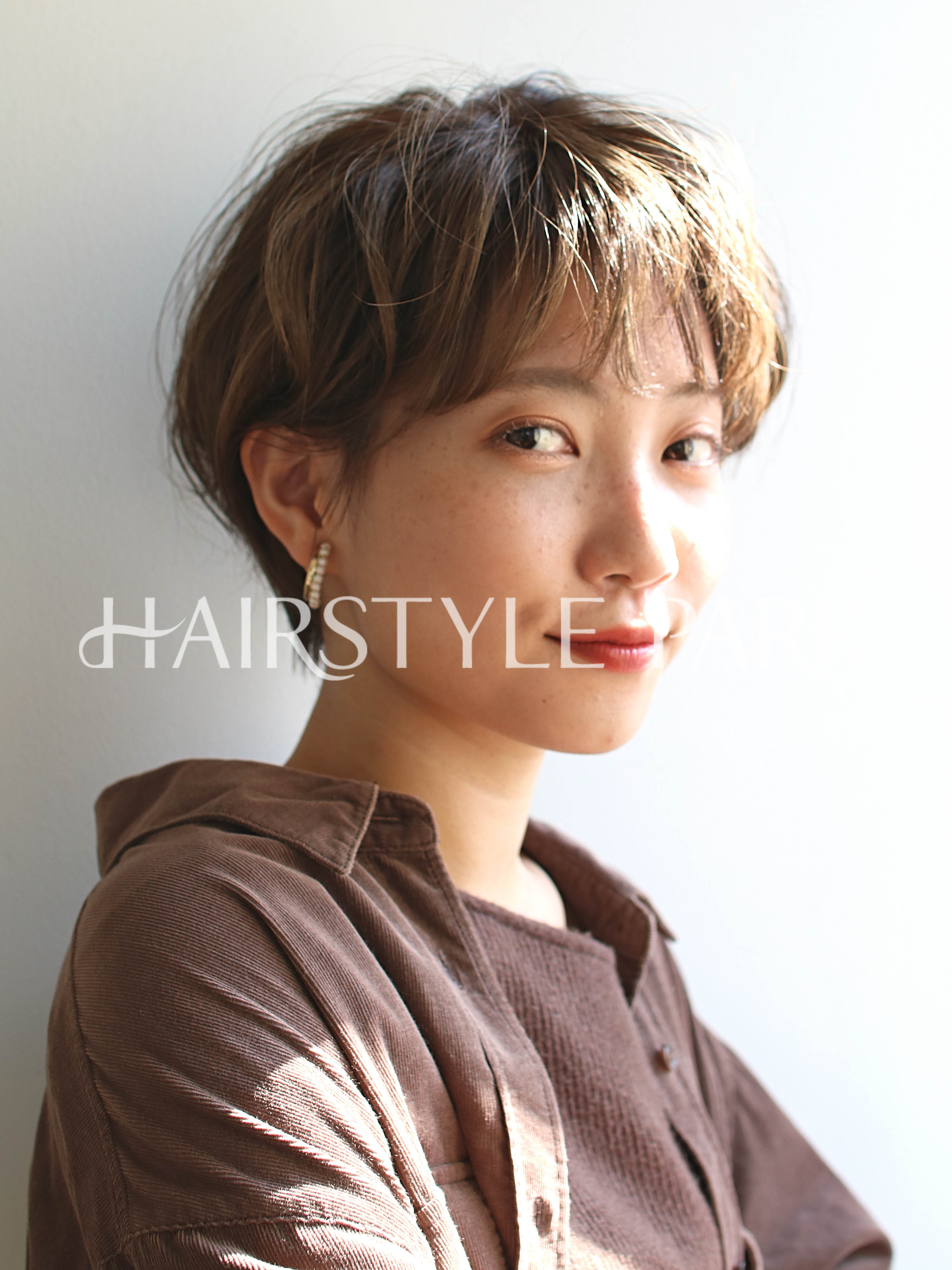 ヘアスタイル写真PhotoNo:126-2 (11) [ショート,ベリーショート