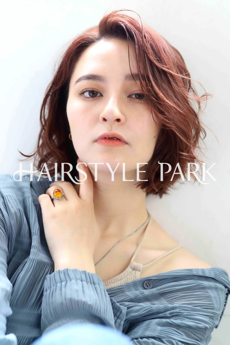 ヘアスタイル写真PhotoNo:156-3 (9) [ミディアム,切りっぱなし