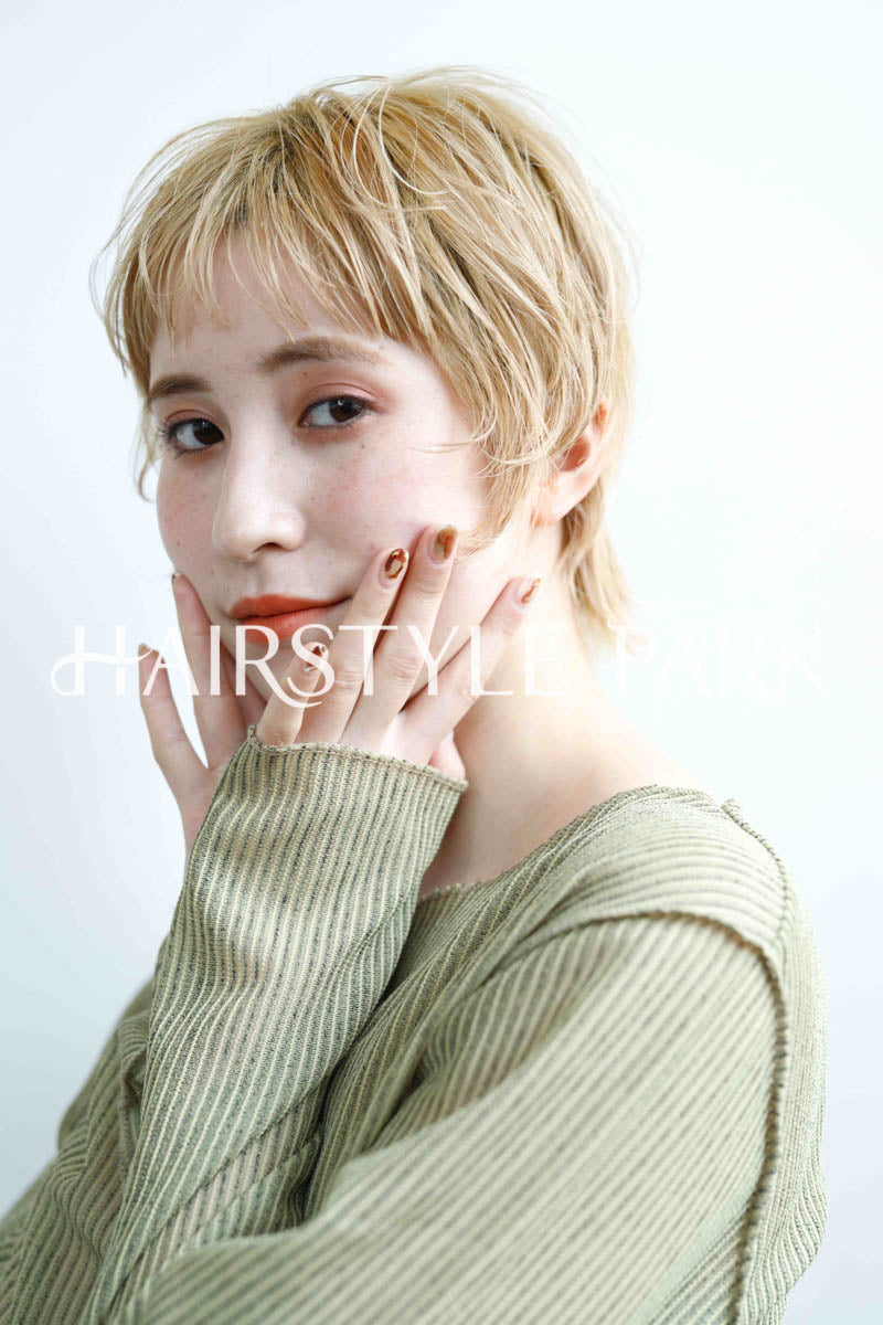 イラストレーターのための360度ヘアカタログ 女の子の基本の髪型