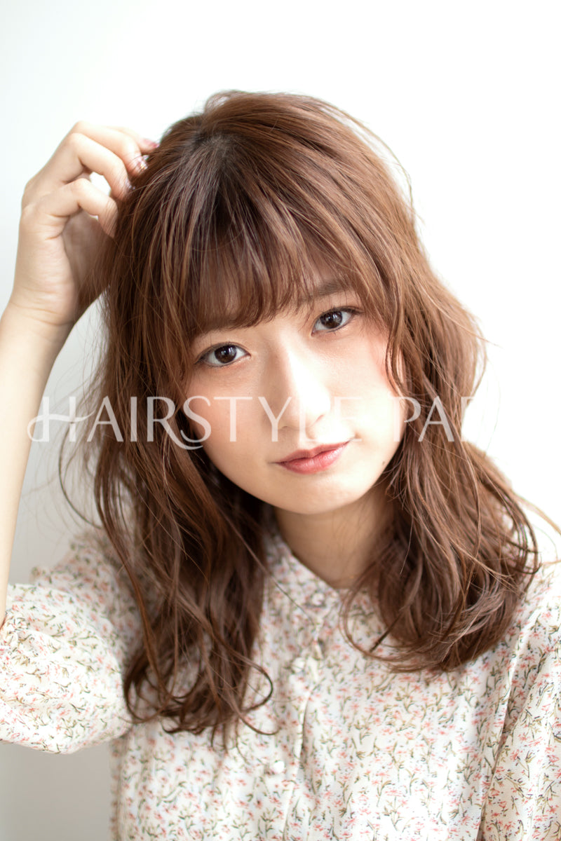 ヘアスタイル写真PhotoNo:83-1 (12) [ミディアムロング,ロブ