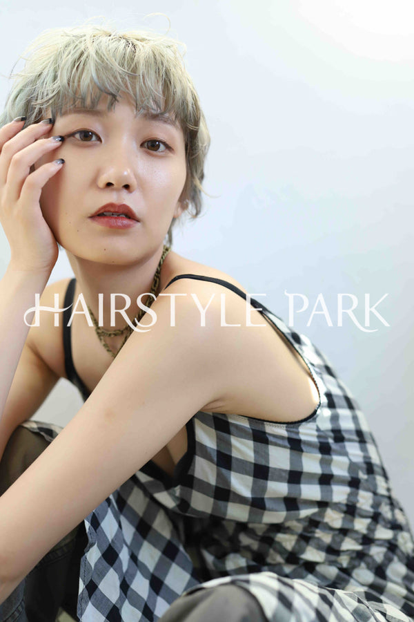 ヘアスタイル写真PhotoNo:288-2 (13) [ショート,ベリーショート,レディース,カジュアル,クール / かっこいい,カット,カラー,ダブルカラー,縦型 ]
