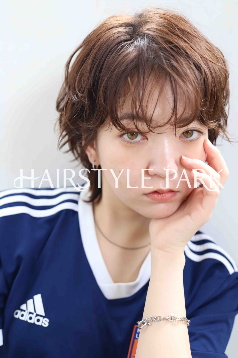 ヘアスタイル写真PhotoNo:302-2 (14) [ショートミディアム,レディース,カジュアル,クール / かっこいい,カット,カラー,ダブルカラー,縦型 ]