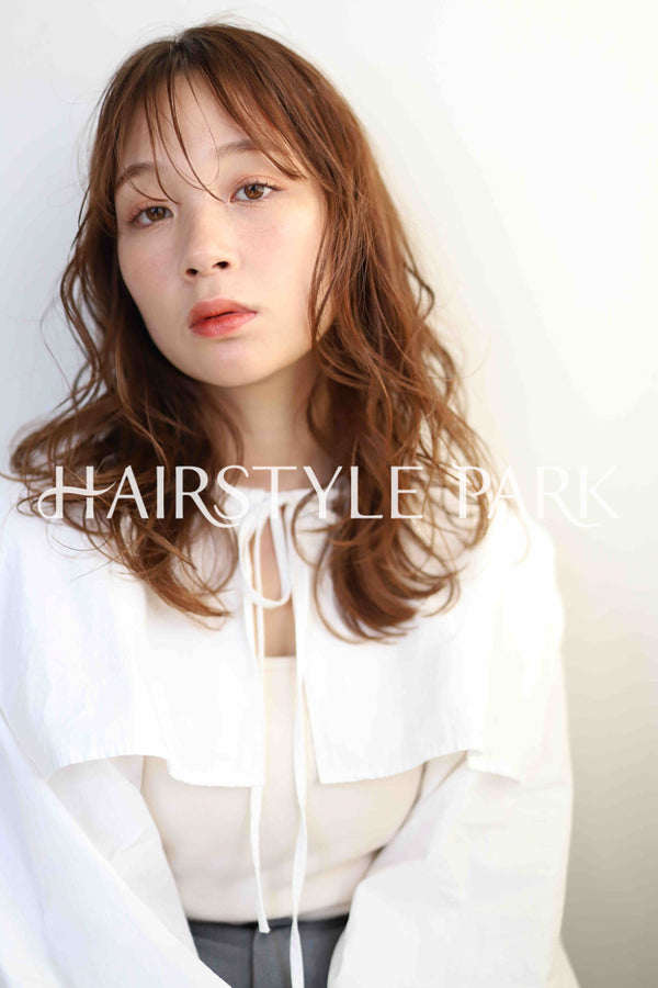 ヘアスタイル写真PhotoNo:305-1 (1) [ロング,レディース,ナチュラル,モテ・愛され,カラー,パーマ,縦型 ]