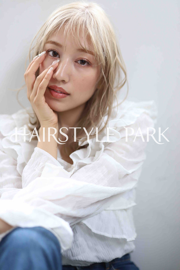 ヘアスタイル写真PhotoNo:306-2 (30) [ロング,レディース,ギャル,カラー,ダブルカラー,縦型 ]