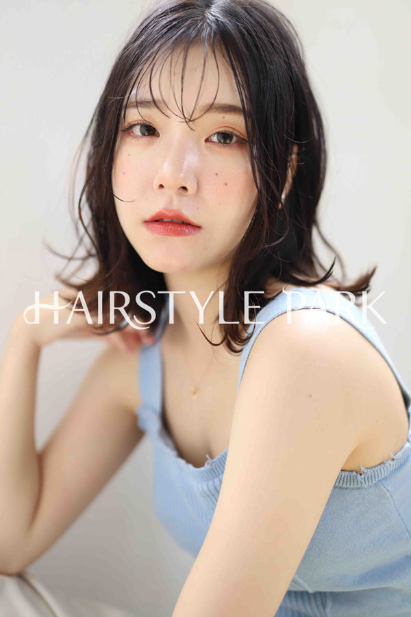 ヘアスタイル写真PhotoNo:307-2 (21) [ミディアム,レディース,ナチュラル,カット,縦型 ]