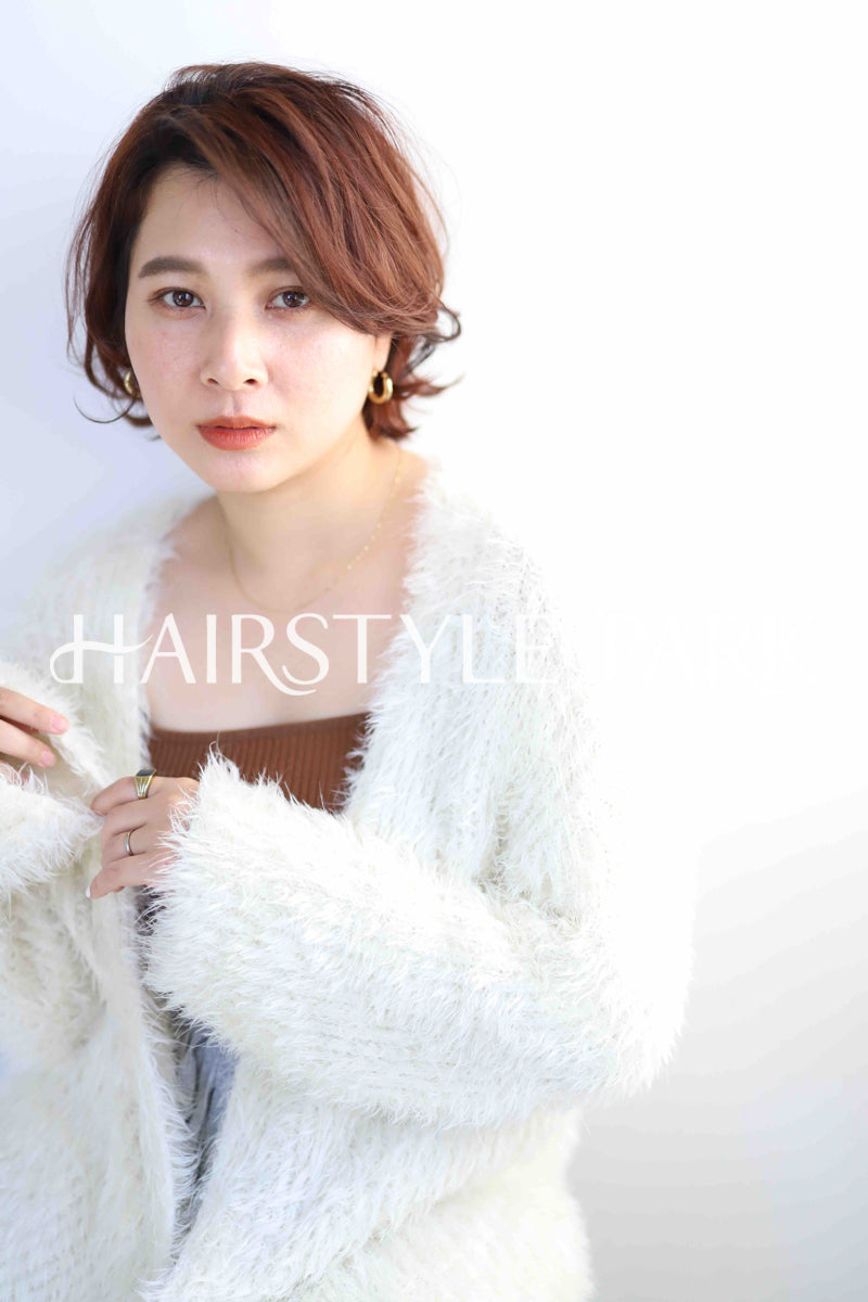 ヘアスタイル写真PhotoNo:320-1 (19) [ショートミディアム,レディース,ナチュラル,クール / かっこいい,カラー,縦型 ]