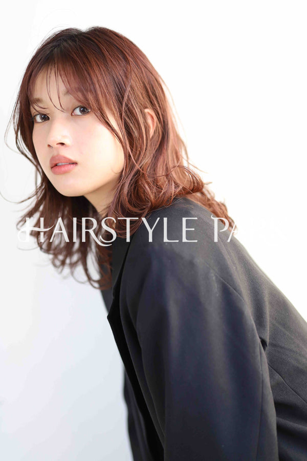 ヘアスタイル写真PhotoNo:323-1 (11) [ショートミディアム,レディース,ナチュラル,モテ・愛され,カラー,パーマ,縦型 ]