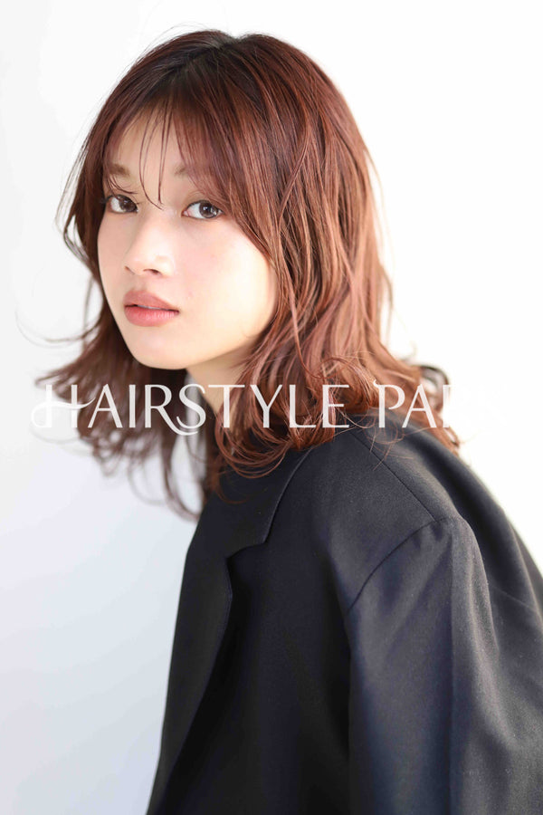 ヘアスタイル写真PhotoNo:323-1 (8) [ショートミディアム,レディース,ナチュラル,モテ・愛され,カラー,パーマ,縦型 ]