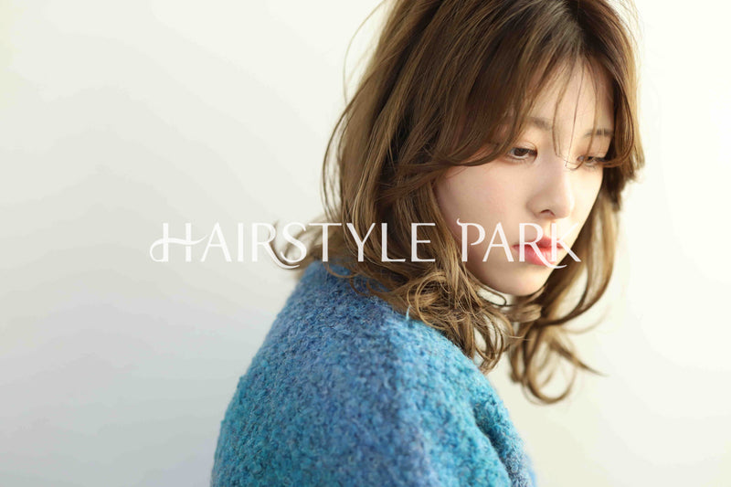 ヘアスタイル写真PhotoNo:330-1 (8) [ロング,レディース,オフィス / コンサバ,パーマ,縦型 ]