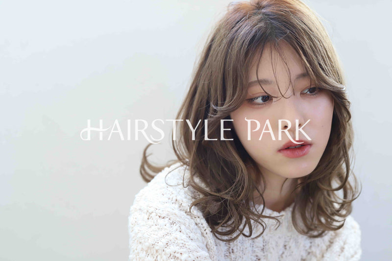 ヘアスタイル写真PhotoNo:330-2 (2) [ロング,レディース,オフィス / コンサバ,パーマ,縦型 ]