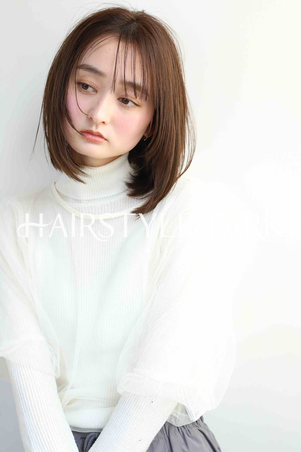 ヘアスタイル写真PhotoNo:332-2 (4) [ミディアム,レディース,ナチュラル,クール / かっこいい,ストレートパーマ,縦型 ]