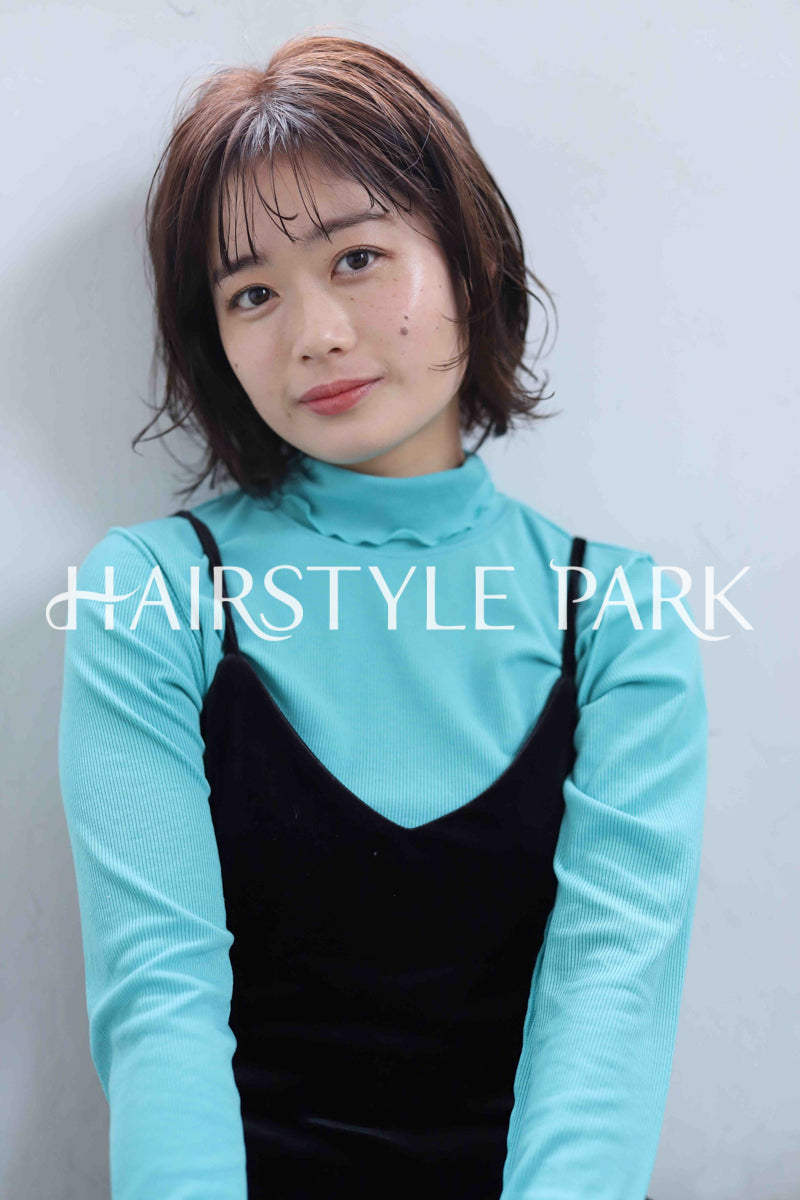 ヘアスタイル写真PhotoNo:341-1 (11) [ミディアム,レディース,ナチュラル,パーマ,縦型 ]