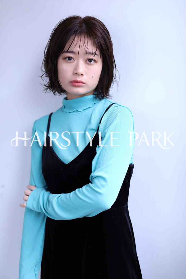 ヘアスタイル写真PhotoNo:341-1 (3) [ミディアム,レディース,ナチュラル,パーマ,縦型 ]
