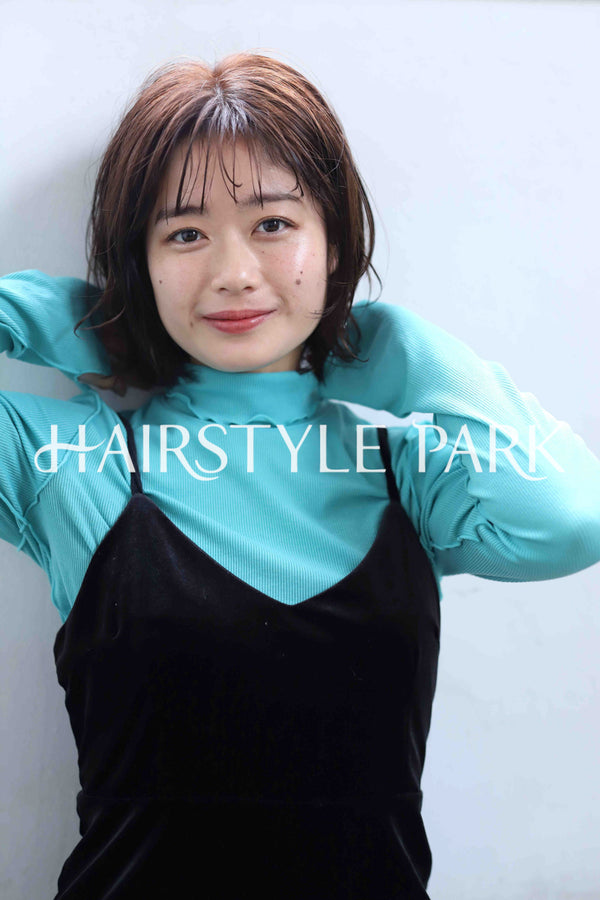 ヘアスタイル写真PhotoNo:341-1 (7) [ミディアム,レディース,ナチュラル,パーマ,縦型 ]