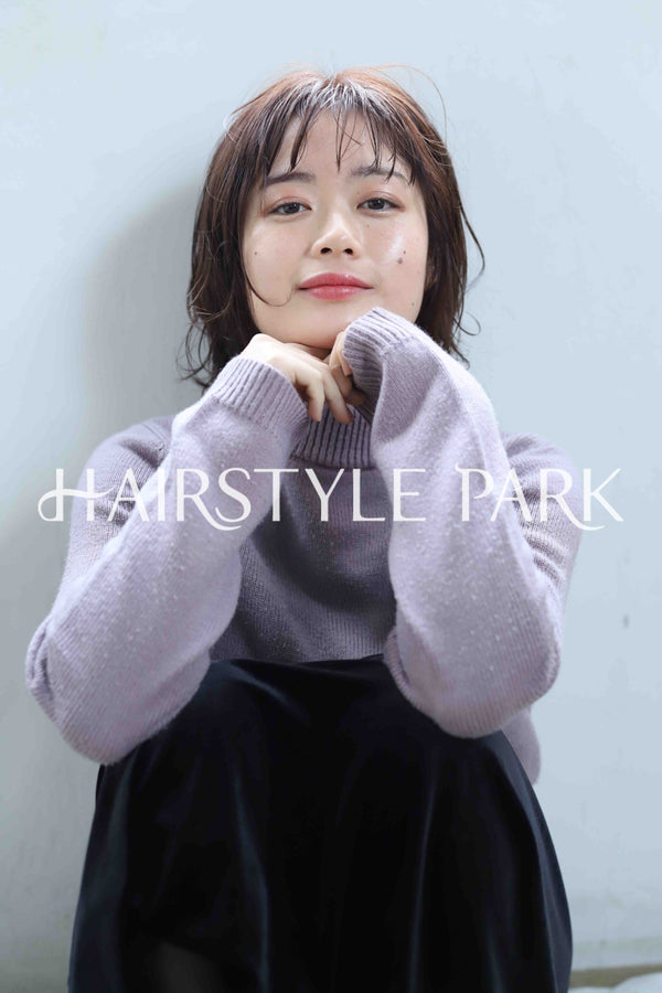 ヘアスタイル写真PhotoNo:341-2 (1) [ミディアム,レディース,ナチュラル,パーマ,縦型 ]