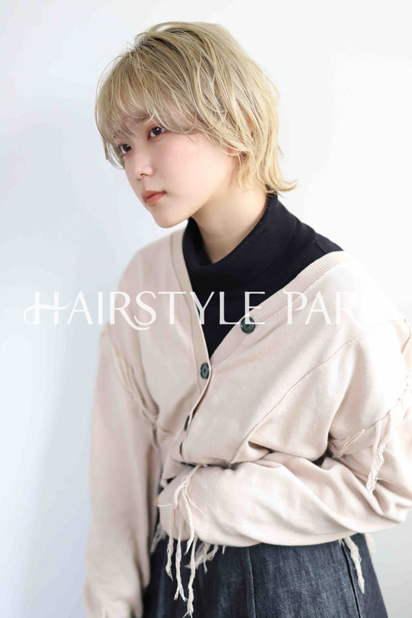 ヘアスタイル写真PhotoNo:342-1 (16) [ショートミディアム,レディース,カジュアル,クール / かっこいい,カット,カラー,ダブルカラー,縦型 ]