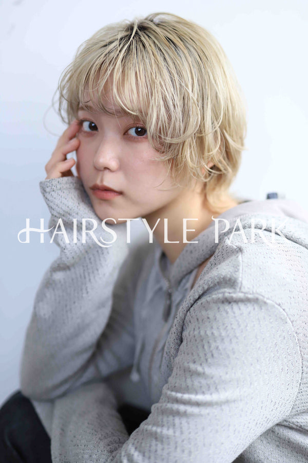 ヘアスタイル写真PhotoNo:342-2 (4) [ショートミディアム,レディース,カジュアル,クール / かっこいい,カット,カラー,ダブルカラー,縦型 ]
