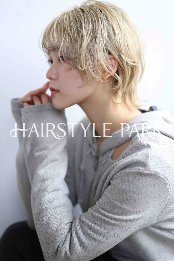 ヘアスタイル写真PhotoNo:342-2 (9) [ショートミディアム,レディース,カジュアル,クール / かっこいい,カット,カラー,ダブルカラー,縦型 ]
