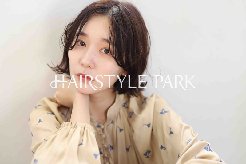 ヘアスタイル写真PhotoNo:344-3 (1) [ミディアム,レディース,ナチュラル,クール / かっこいい,カット,カラー,縦型 ]