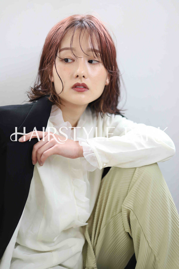 ヘアスタイル写真PhotoNo:345-4 (18) [ミディアム,レディース,ナチュラル,モテ・愛され,カラー,パーマ,縦型 ]
