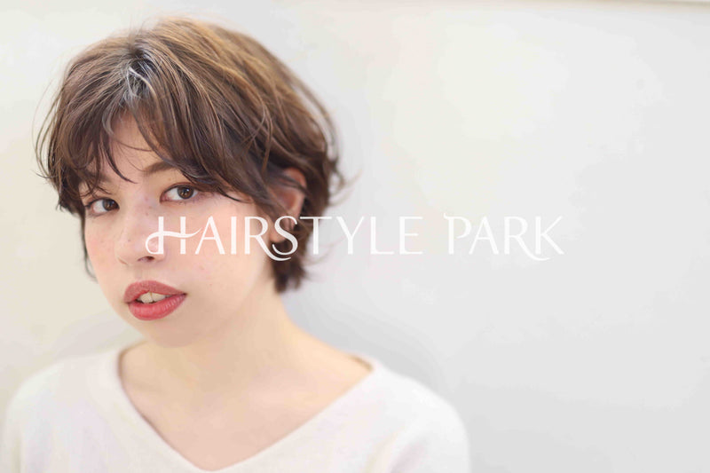 ヘアスタイル写真PhotoNo:346-1 (4) [ショート,レディース,ナチュラル,カラー,縦型 ]