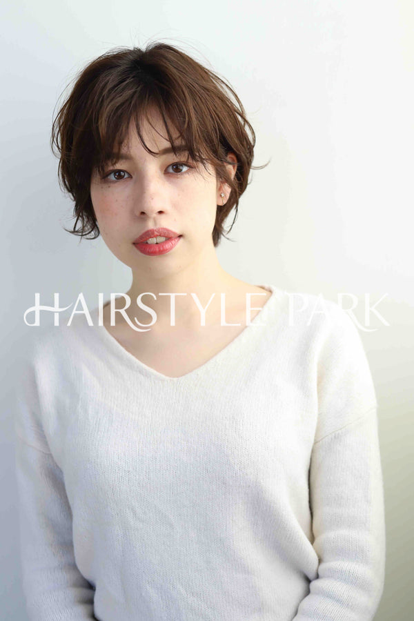 ヘアスタイル写真PhotoNo:346-2 (1) [ショート,レディース,ナチュラル,カラー,パーマ,縦型 ]