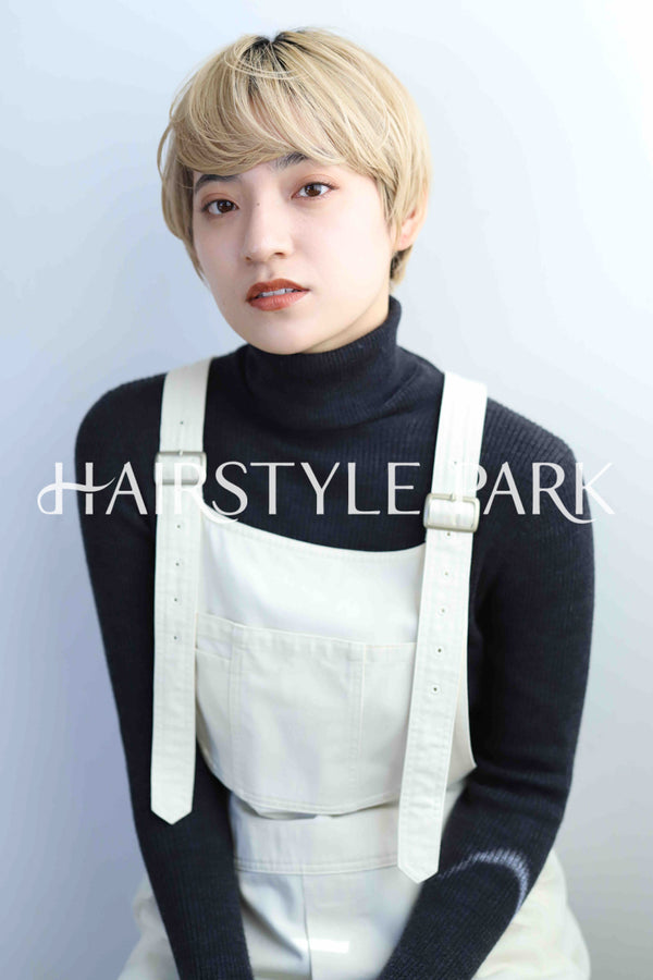 ヘアスタイル写真PhotoNo:347-2 (2) [ショート,レディース,カジュアル,カット,カラー,ダブルカラー,縦型 ]