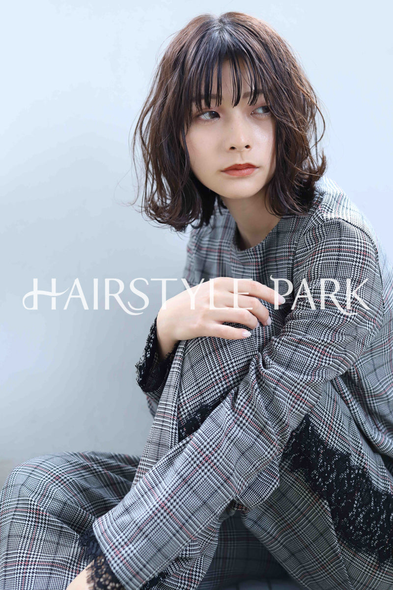 ヘアスタイル写真PhotoNo:348-2 (10) [ミディアム,レディース,ナチュラル,パーマ,縦型 ]