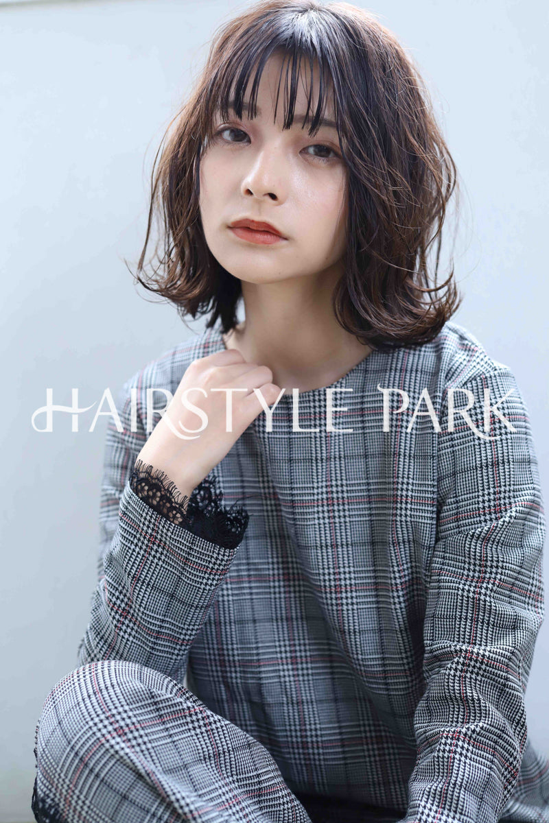 ヘアスタイル写真PhotoNo:348-2 (18) [ミディアム,レディース,ナチュラル,パーマ,縦型 ]