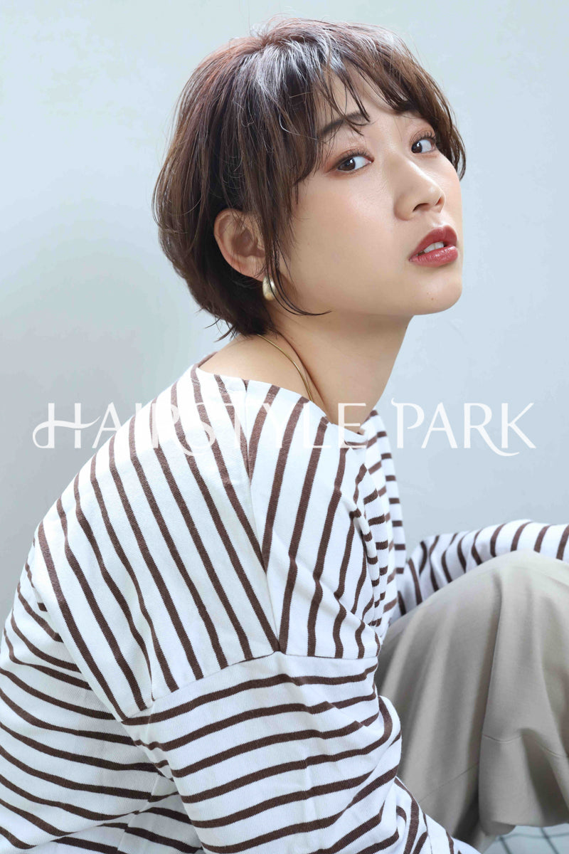 ヘアスタイル写真PhotoNo:350-2 (14) [ショート,レディース,ナチュラル,クール / かっこいい,カット,縦型 ]