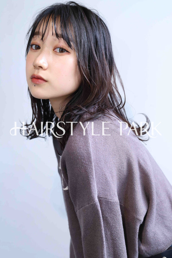 ヘアスタイル写真PhotoNo:352-1 (10) [ミディアムロング,レディース,ナチュラル,オフィス / コンサバ,カット,縦型 ]