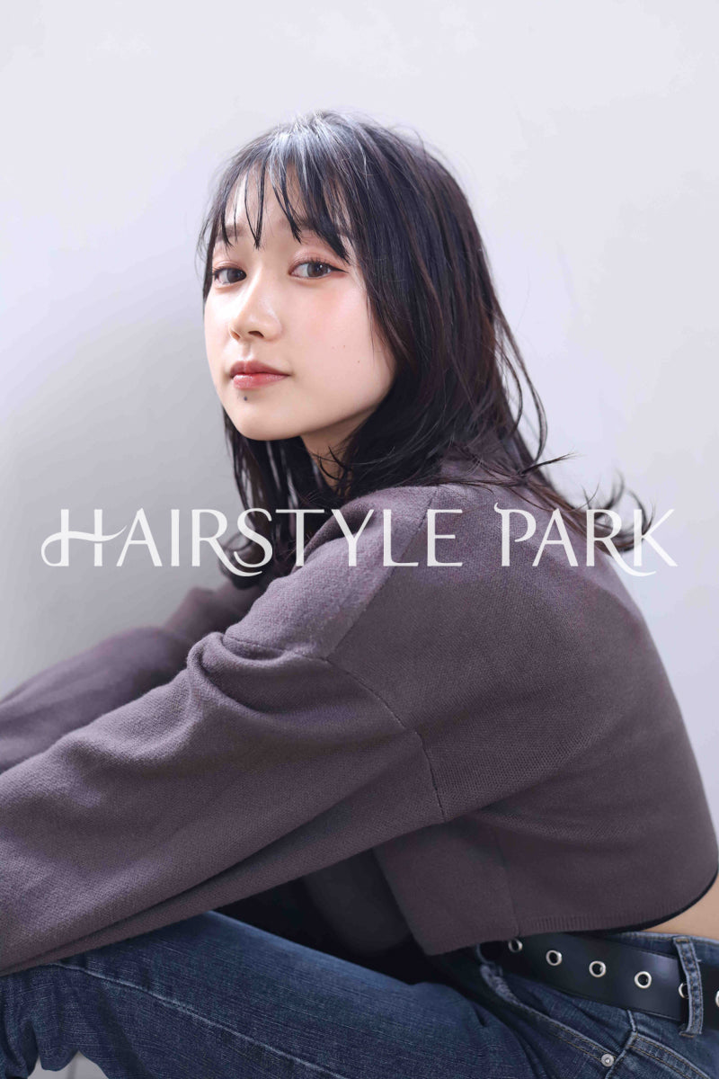 ヘアスタイル写真PhotoNo:352-1 (29) [ミディアムロング,レディース,ナチュラル,オフィス / コンサバ,カット,縦型 ]