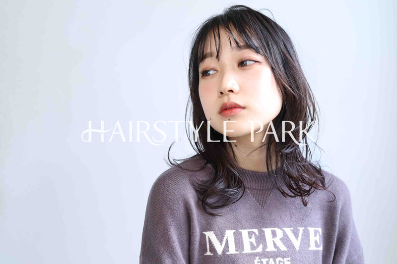 ヘアスタイル写真PhotoNo:352-1 (2) [ミディアムロング,レディース,ナチュラル,オフィス / コンサバ,カット,縦型 ]