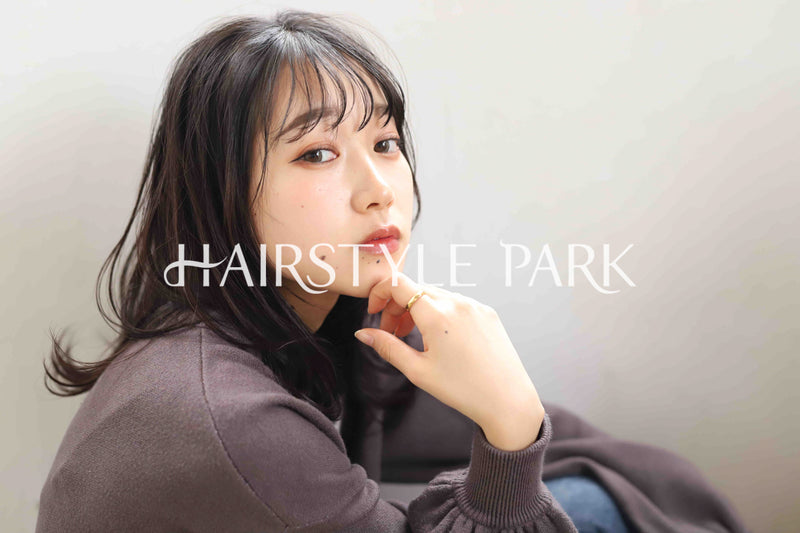 ヘアスタイル写真PhotoNo:352-1 (36) [ミディアムロング,レディース,ナチュラル,オフィス / コンサバ,カット,縦型 ]