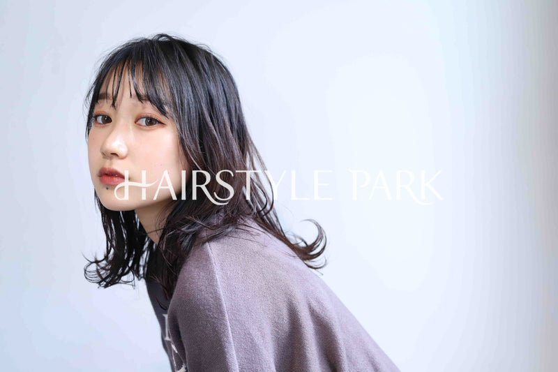 ヘアスタイル写真PhotoNo:352-1 (9) [ミディアムロング,レディース,ナチュラル,オフィス / コンサバ,カット,縦型 ]