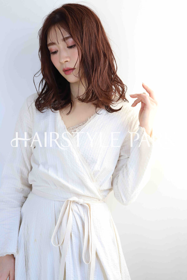 ヘアスタイル写真PhotoNo:355-1 (12) [ロング,レディース,オフィス / コンサバ,カラー,パーマ,縦型 ]