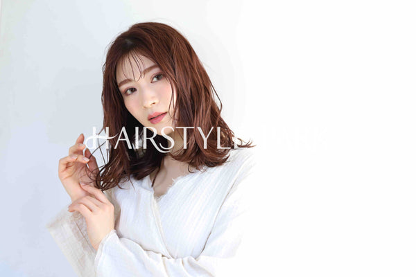 ヘアスタイル写真PhotoNo:355-1 (18) [ロング,レディース,オフィス / コンサバ,カラー,パーマ,縦型 ]