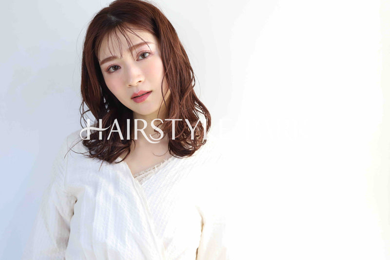 ヘアスタイル写真PhotoNo:355-1 (5) [ロング,レディース,オフィス / コンサバ,カラー,パーマ,縦型 ]