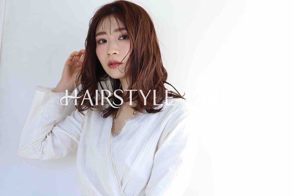 ヘアスタイル写真PhotoNo:355-1 (9) [ロング,レディース,オフィス / コンサバ,カラー,パーマ,縦型 ]