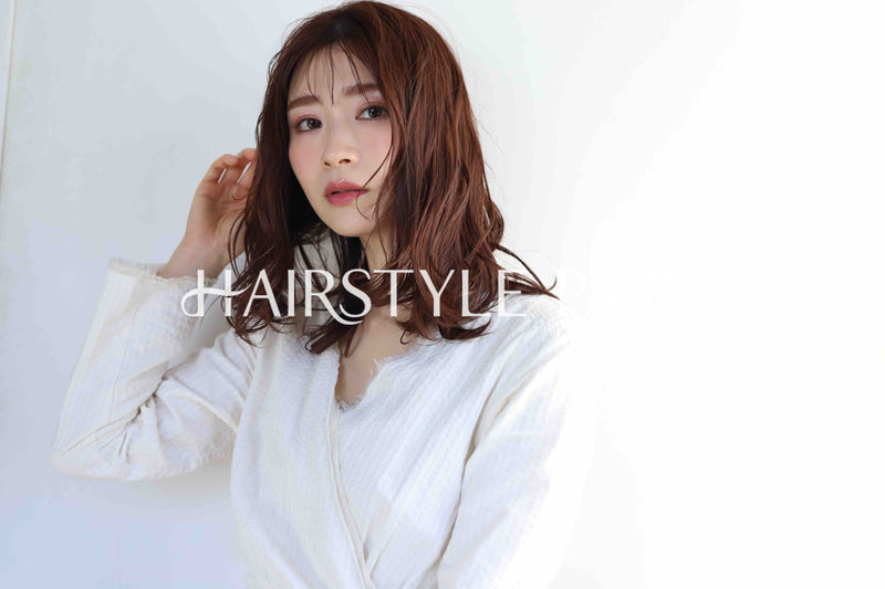 ヘアスタイル写真PhotoNo:355-1 (9) [ロング,レディース,オフィス / コンサバ,カラー,パーマ,縦型 ]