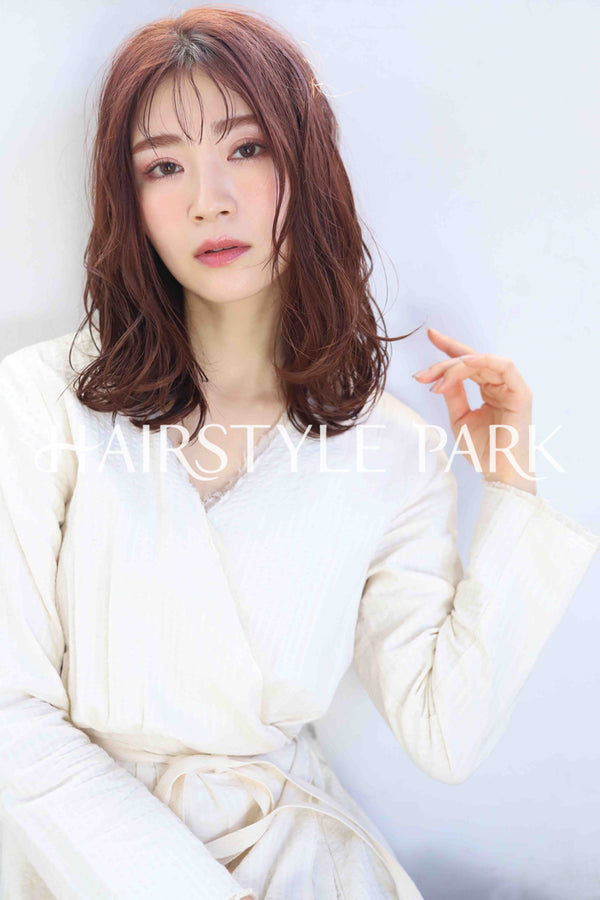 ヘアスタイル写真PhotoNo:355-2 (18) [ロング,レディース,オフィス / コンサバ,カラー,パーマ,縦型 ]
