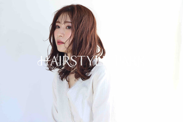 ヘアスタイル写真PhotoNo:355-2 (2) [ロング,レディース,オフィス / コンサバ,カラー,パーマ,縦型 ]