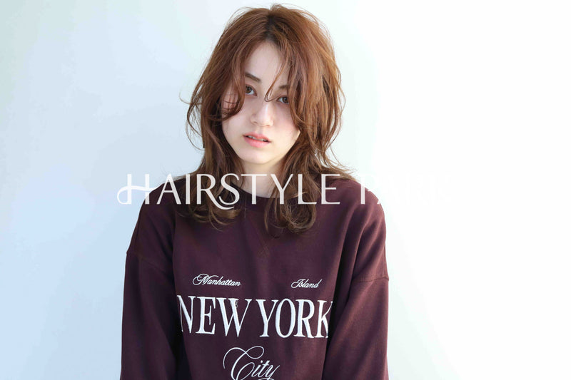ヘアスタイル写真PhotoNo:357-1 (6) [ロング,レディース,ナチュラル,カラー,パーマ,縦型 ]