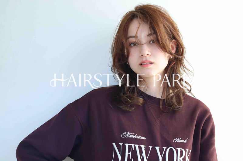 ヘアスタイル写真PhotoNo:357-1 (8) [ロング,レディース,ナチュラル,カラー,パーマ,縦型 ]