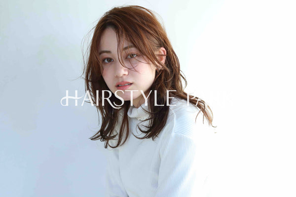 ヘアスタイル写真PhotoNo:357-3 (11) [ロング,レディース,ナチュラル,カラー,パーマ,縦型 ]