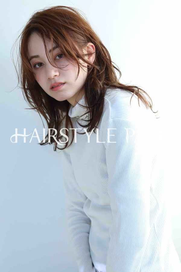 ヘアスタイル写真PhotoNo:357-3 (13) [ロング,レディース,ナチュラル,カラー,パーマ,縦型 ]