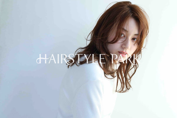 ヘアスタイル写真PhotoNo:357-3 (16) [ロング,レディース,ナチュラル,カラー,パーマ,縦型 ]