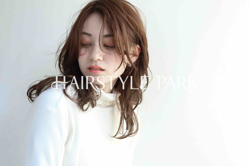 ヘアスタイル写真PhotoNo:357-3 (18) [ロング,レディース,ナチュラル,カラー,パーマ,縦型 ]