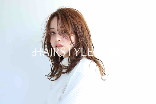 ヘアスタイル写真PhotoNo:357-3 (9) [ロング,レディース,ナチュラル,カラー,パーマ,縦型 ]
