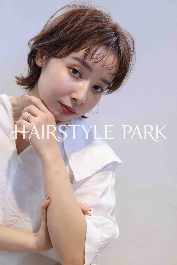 ヘアスタイル写真PhotoNo:358-3 (21) [ショートミディアム,レディース,モテ・愛され,カジュアル,カット,カラー,縦型 ]